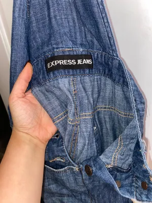 EXPRESS blue denim overalls / romper with adjustable straps and pockets size 8 thumbnail 4