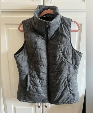 The North Face Women XL Grey Full Zip Outdoor Vest thumbnail 1