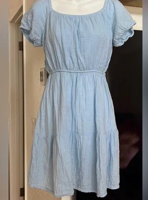 Jessica Simpson 100% cotton cut out back dress. Ties in back. thumbnail 1