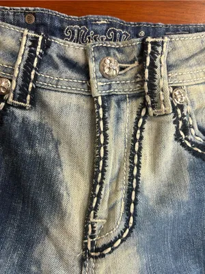 Miss Me Y2K Embellished Denim Bermuda Shorts Sz 25 Western Distressed 👽🧡 thumbnail 5