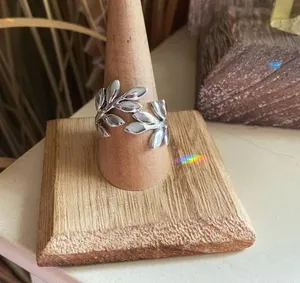 Sterling Silver Vines Leaves Ring Sizes 6,8,9,10 thumbnail 2
