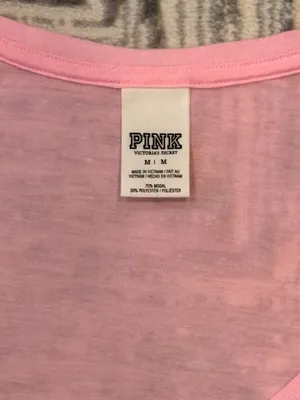 NEW Pink by Victoria's Secret women's medium pink/black USA t-shirt thumbnail 2