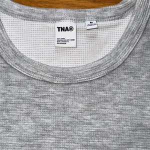 TNA‎ ARITZIA Cropped Long Sleeve Grey Waffle Weave T Shirt size Medium thumbnail 3
