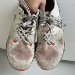 On Cloud X 3 Ivory, Grey, Orange Running Shoes Sneakers Women's Size 10 thumbnail 10