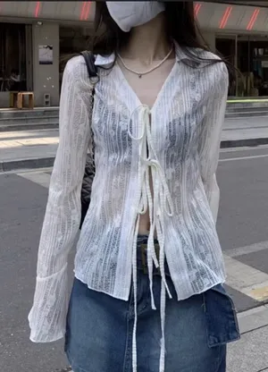 Chic Sheer White Tie thumbnail 1