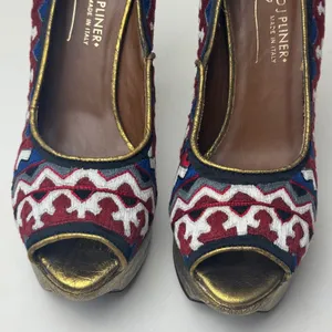 Donald J Pliner Couture Embroidered Peep Toe Platform Pumps Gold Red‎ Blue 6.5M thumbnail 7
