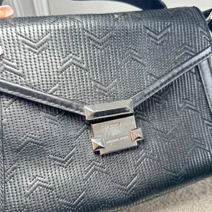 Michael Kors Satchel thumbnail 4