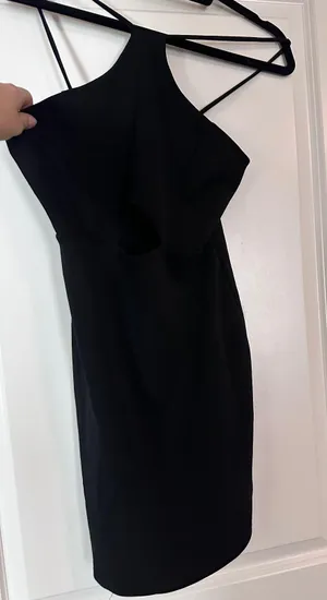 Windsor Bodycon Black Dress thumbnail 1