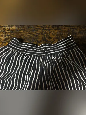 Silence‎ + Noise Urban Outfitters Black & White Striped Tie-Waist Shorts XS thumbnail 5
