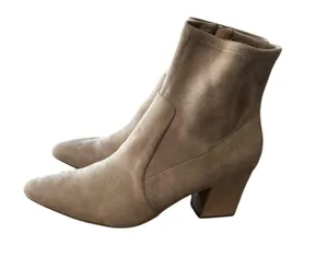 Amazon Essentials Tan Ankle Booties with Block Heel Size 11.5 thumbnail 2