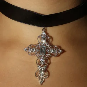Black Velvet Rhinestone Cross Pendant Choker thumbnail 7