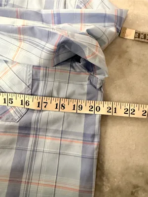 L.L. Bean Size S Blue Plaid Lightweight Button Up Hiking Camp Fish Outdoor Shirt thumbnail 8