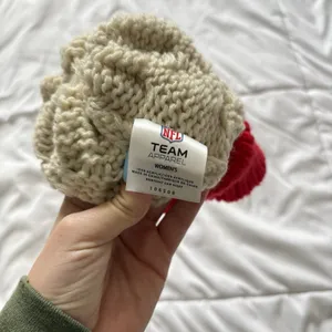New England Patriots Chunky Knit‎ Hat Pom Pom Cuff Red Womens NFL Team Apparel thumbnail 5