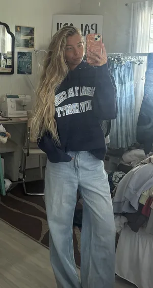University Of Hawaii Hoodie thumbnail 1
