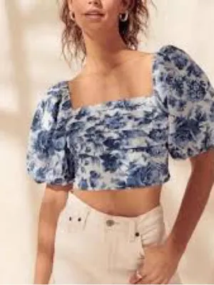 Abercrombie and Fitch Size XS Blue Floral Puff-Sleeve Square-Neck Crop Top thumbnail 1