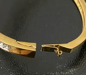 SWAROVSKI Vintage Signed Gold-tone Hinged V Bangle With Teardrop Crystal Charm thumbnail 14