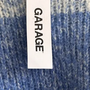Garage blue and white cropped sweater thumbnail 8