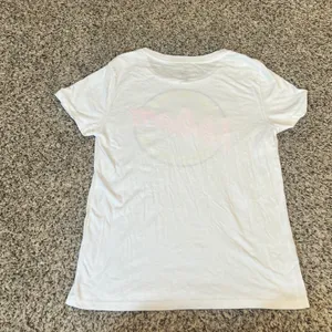 Volcom True‎ To This Graphic T Shirt White Pink Yellow M Medium thumbnail 6