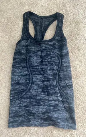 Lululemon Tank thumbnail 1