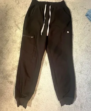 FIGS Zamora Jogger Scrub Pants thumbnail 1