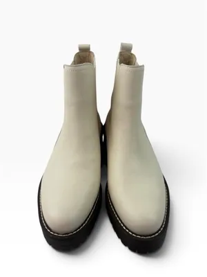 -Sam Edelman Justina Lug Sole Chelsea Boots Womens Size 6.5 Ivory Leather Ankle thumbnail 2