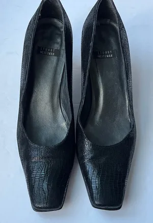 Stuart Weitzman Pump Women's Closed Toe Heels Shoes Faux Leather Black Size 7 🟡 thumbnail 1