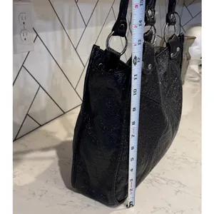 Roxy black crinkle-textured faux leather shoulder bag silver-tone hardware Y2K thumbnail 4