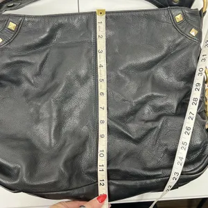 B. Makowsky Large Hobo Shoulder Bag Black Pebbled Leather Studded Gold Hardware thumbnail 14