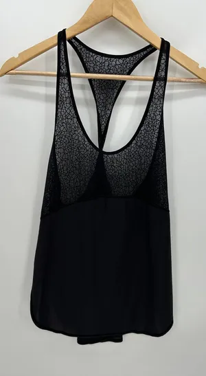 Lululemon Twist & Train Tank Women‎ Size 6 Black Workout Running Training thumbnail 1