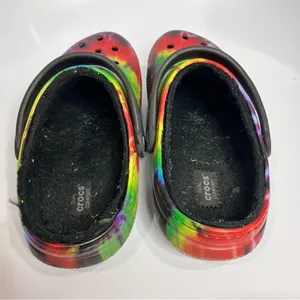 Crocs rainbow tie dye faux fur lined unisex‎ sizing thumbnail 4