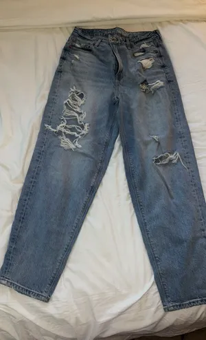 American Eagle Jeans thumbnail 1