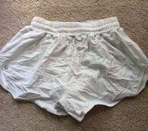 White Lululemon Hotty Hot Shorts Low-Rise Lined 2.5" thumbnail 2