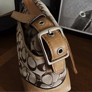 Y2k Restored Coach Hampton Signiature Tan Shoulder Bag thumbnail 8