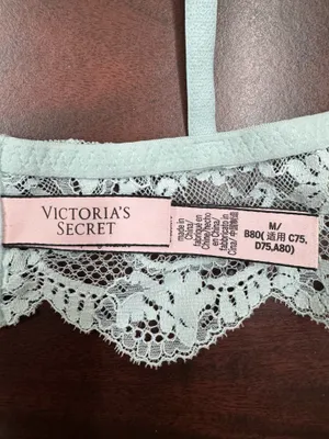 Victoria’s Secret Lace Triangle Bralette Size Medium thumbnail 5