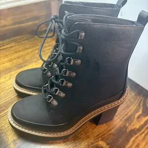 A New Day Black Heeled Lace‎ Up Boots Size 5.5 thumbnail 1