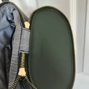 Antik Kraft green crossbody thumbnail 7