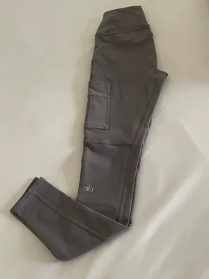 NEW Alo Yoga Moto Cargo Leggings - Dust Lavender/Slate Grey - Sz S (NWOT) thumbnail 5