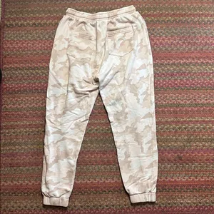 THE UPSIDE AUSTRALIA PINK CAMO SWEATPANTS Size M thumbnail 6