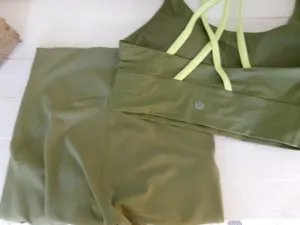 Lululemon Energy Long Line Bra + Lululemon Wunder Train HR Tights 25" thumbnail 3