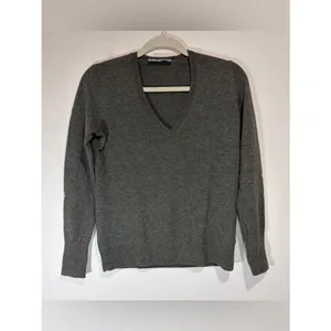 Everlane Size XS Cashmere V-Neck Long Sleeve Pullover Sweater Green thumbnail 2