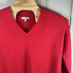 J.Crew V-neck Sweater Womens Medium Red Relaxed Alpaca Wool Blend CE717 thumbnail 2
