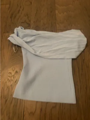 ZARA Off-The-Shoulder Top thumbnail 3