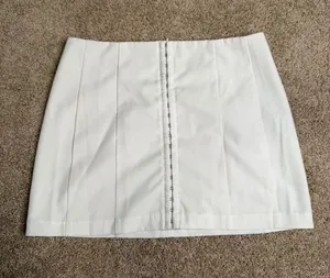White‎ Fox White Mini Skirt Hook & Eye Front Skirt Size Medium thumbnail 1