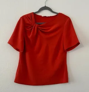 Amanda Uprichard Red Orange Short Sleeve Top Twist Neckline Office Size Small thumbnail 1