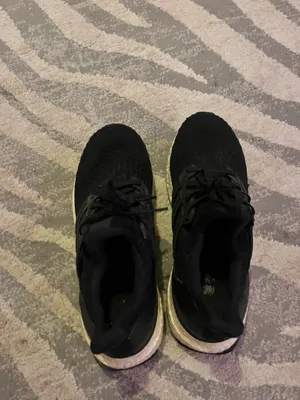 Women’s black and white adidas ultraboost sneakers 6.5 thumbnail 2