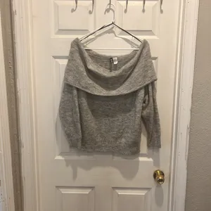 H&M Divided Womens Gray‎ Off the Shoulder Wool Alpaca Blend Knit Sweater Medium thumbnail 2
