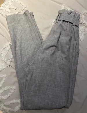 H&M Pants thumbnail 1