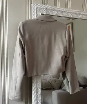 Abercrombie Cropped Light Blazer thumbnail 4