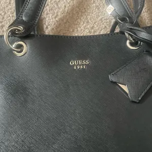 GUESS Black Women's Tote Bag thumbnail 2