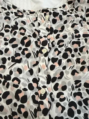 Ladies xs leopard print blouse by LOFT thumbnail 4